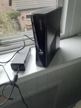 Xbox 360 Slim met 250GB harde schijf