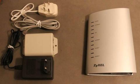 ZYXEL P-2602R-D1A modem / router