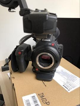 Canon C100 Mark II Body (zonder lens)