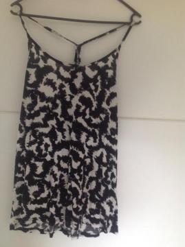 KOOPJE: Topjes,Vero Moda/H&M zwart/wit, 4x maat M