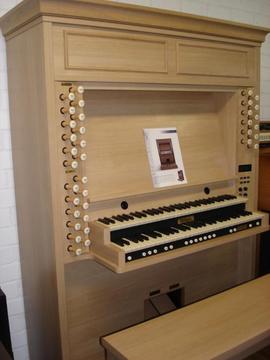 Domus Chorale P31 Laminaat bij Orgel Center Roosendaal