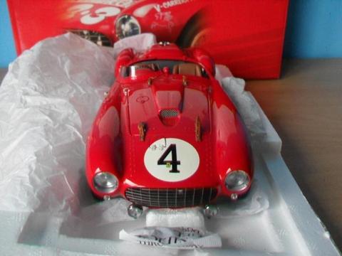 Ferrari 375 Plus #4 Winner Le Mans 1954 1:18 BBR