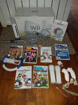 Wii spelcomputer ZGAN + doos + 5 spellen oa Mario Kart enz