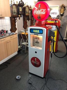 Coca cola benzine pomp