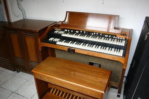 Hammond A100 orgel met Leslie 242 incl volledige revisie