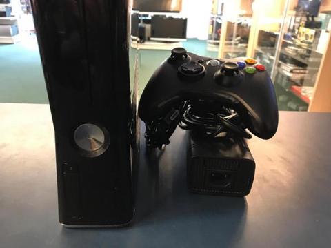 Xbox 360 250GB + Controller || Used Products Breda ||