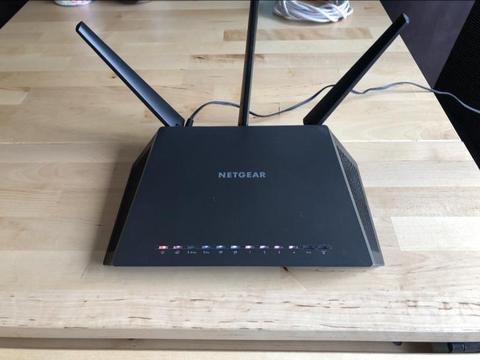 Router Netgear Nighthawk AC1700 - R7000