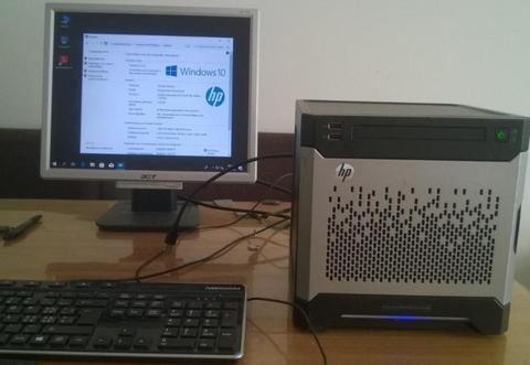 HP ProLiant MicroServer Gen8, vrij nw. server en werkt goed
