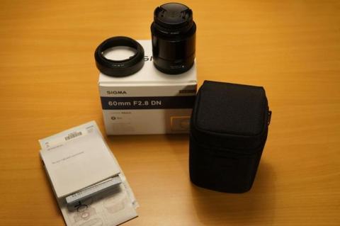 Sigma ART 60mm F 2.8 EX DN + UV filter Sony E-mount