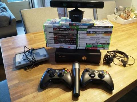 Xbox 360 met Kinect, 2 controllers, 21 Games