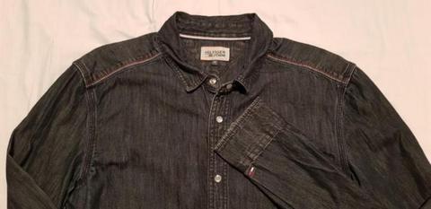 Tommy Hilfiger overhemd ( Als nieuw ) maat M nu 7.50