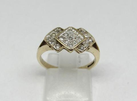 Aparte Gouden ring met Diamanten( Ca: 0.25ct). Maat: 17.25