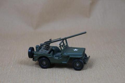 Solido Willy's jeep met kanon - 1/43 - TOP