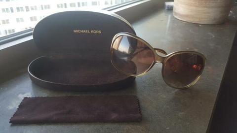 Michael Kors zonnebril origineel met koker