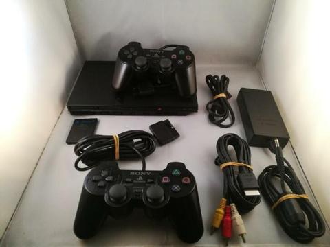 PlayStation 2 slim black compleet + 2 controllers