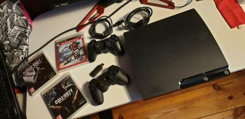 Ps3 console + games + controller