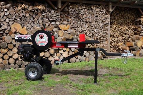 Snelle houtklover / kloofmachine met ca. 34 ton slagkracht