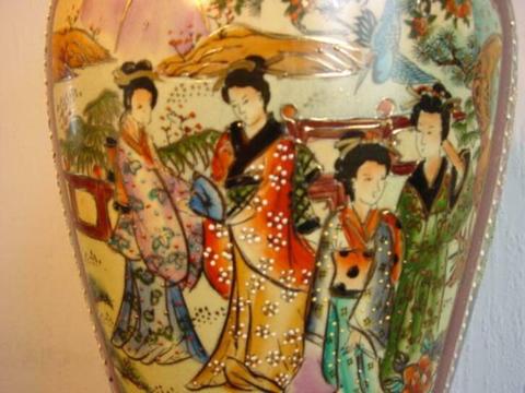 Chinees Porselein: Grote Chinese Handbeschilderde Vaas 46cm