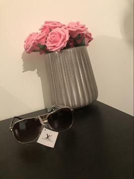 Louis Vuitton zonnebril / sunglasses