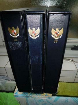 Indonesië 1948/2007 - Three DAVO albums with slipcases + one