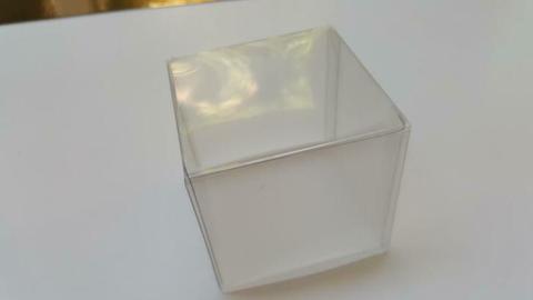 gift verpakking pasen, doosje, kubus transparant 8x8x8 cm