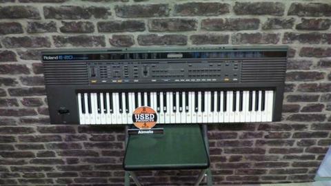 Roland E-20 Keyboard 514