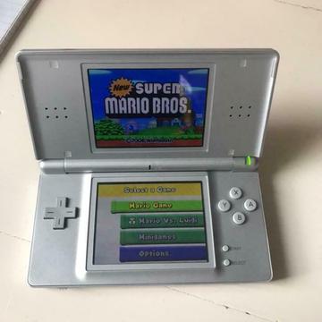 Nintendo DS lite incl Mario Bros