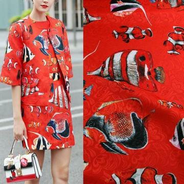 Rode kleur vis gedrukt jacquard stof, vrouwen jas jurk