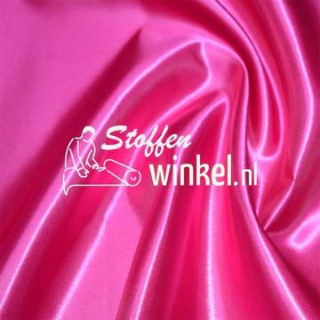 Satijn stof roze 150 cm breed 100% polyester