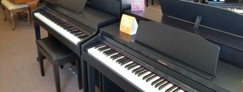 Gebruikte pianos en digitale pianos in huis met GARANTIE