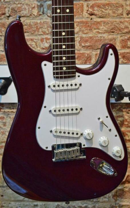 Fender American Standard Stratocaster Burgundy 1994
