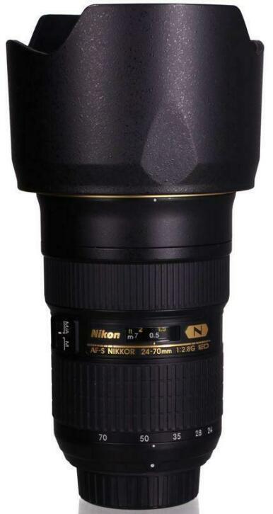Refurbished: Nikon AF-S NIKKOR 24-70 mm F2.8 ED G IF 77 mm