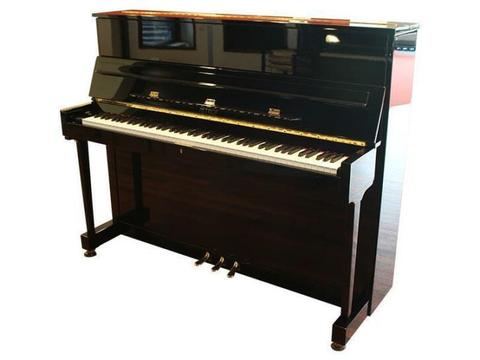 Tweedehands Petrof piano | zwart hoogglans