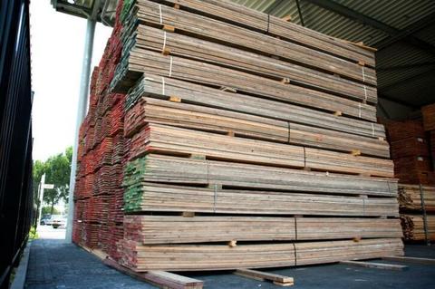 ACTIE gebruikt steigerhout oud steigerplanken steigerplank